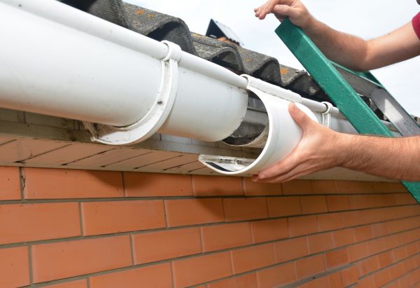 Gutter Maintenance in Port Charlotte