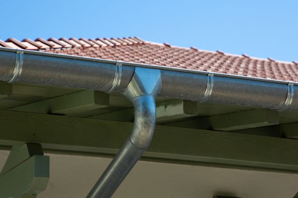 Eavestrough Repair in Port Charlotte