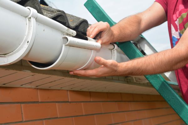 Large Gutter Repair in Port Charlotte