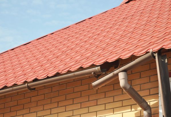 Loose Gutter Repair in Port Charlotte
